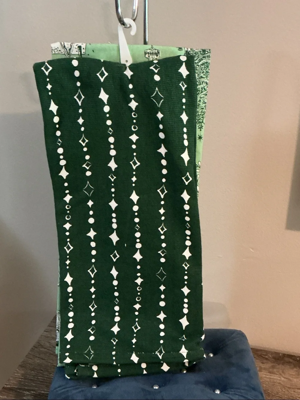 crown & ivy x Sewing Down South NWT Light Green Holiday Print Kitchen Towel Set